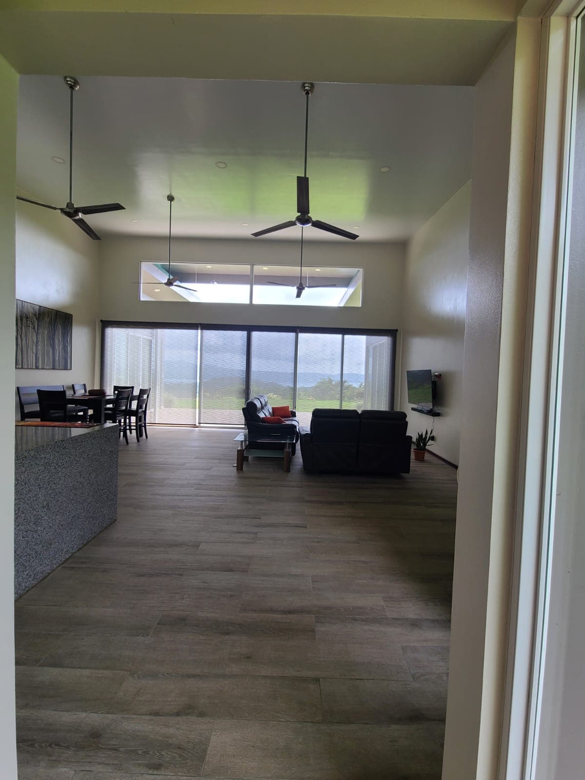 Lake View Home 2BD 2BA + Office + Gym in San Antonio, Nuevo Arenal