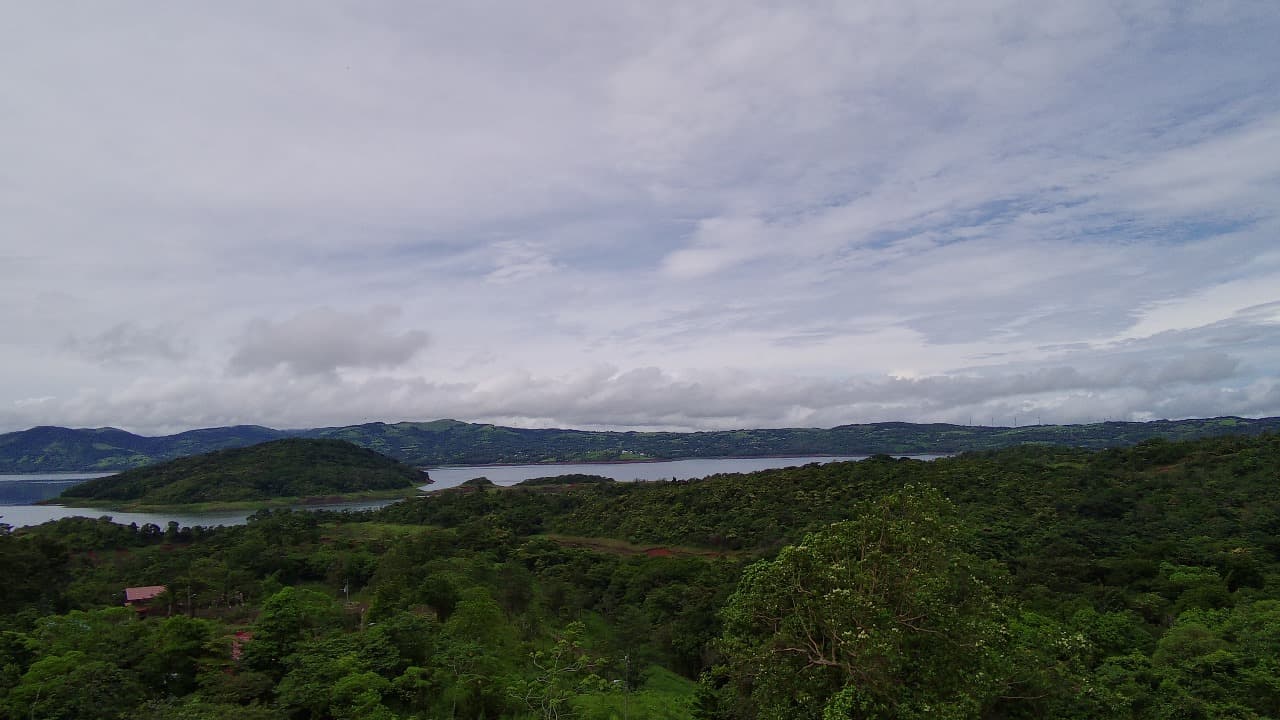 Beautiful 4055 m2 (1.00 Acre) Lolt w/ Amazing Lake Arenal Views in El Aguacate