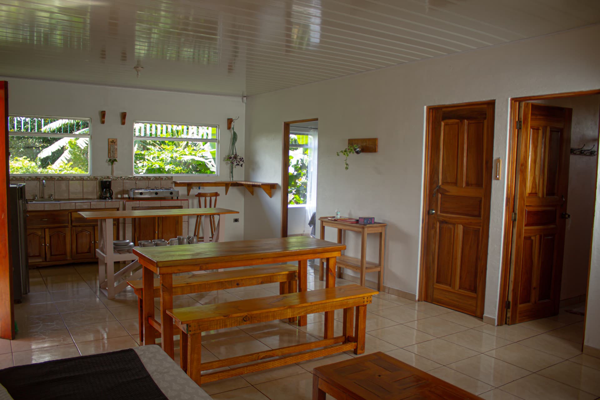 Cozy, 3BD/1BA House walking Distance to Downtown Nuevo Arenal