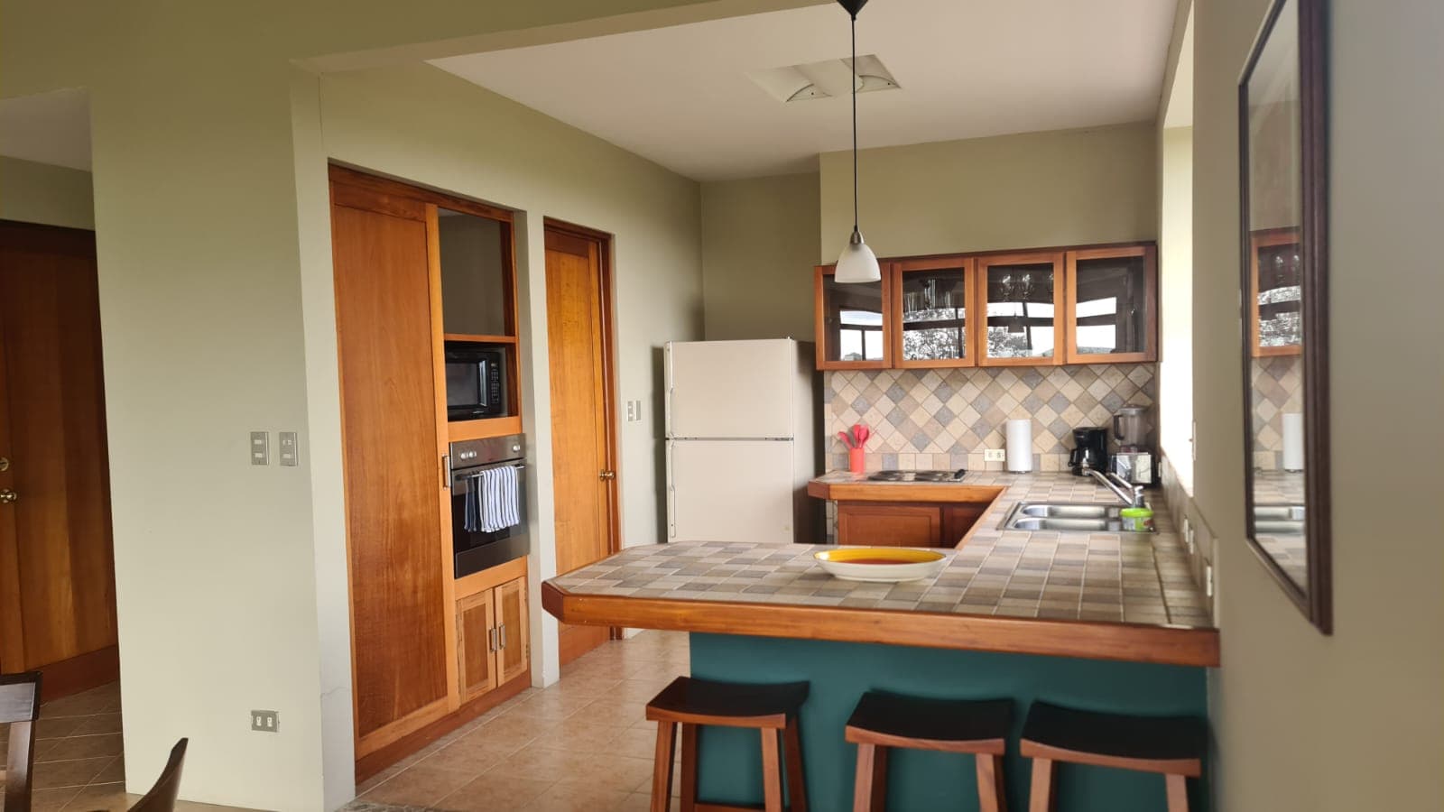 Furnished 3 BR, 2 BA Lake View Home w/ Utilities in Gated Community