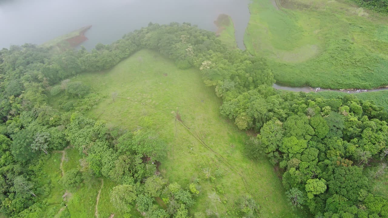 Beautiful 5502 m2 (1.35 Acre) Lolt with Amazing Lake Arenal Views in El Aguacate