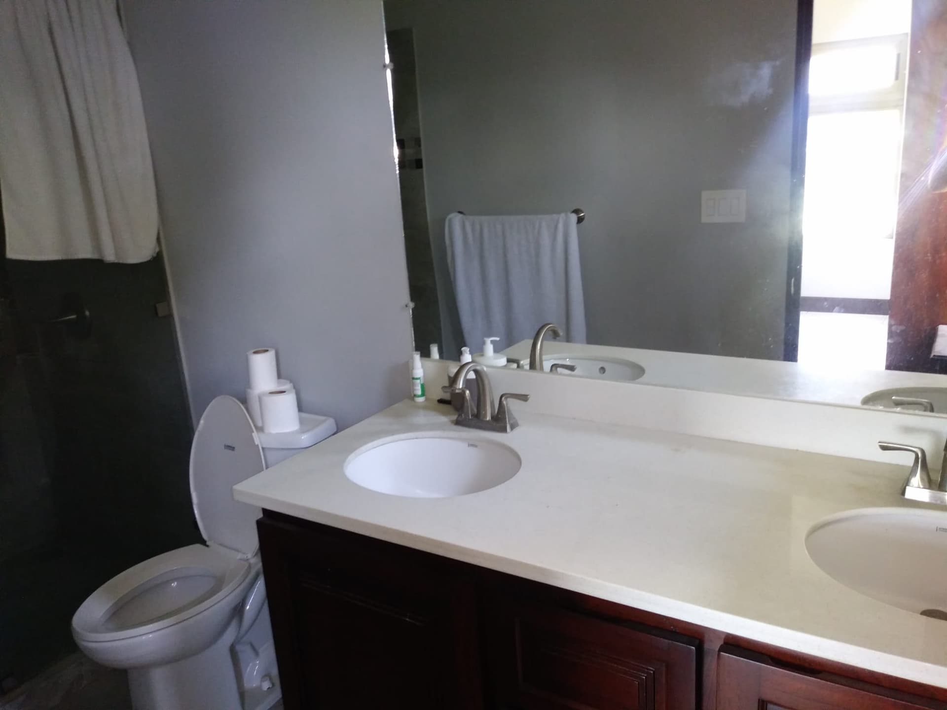 Beautiful Home 2BD 2.5 BA w/ Greenhouse, Volcano Views & Modern Comforts