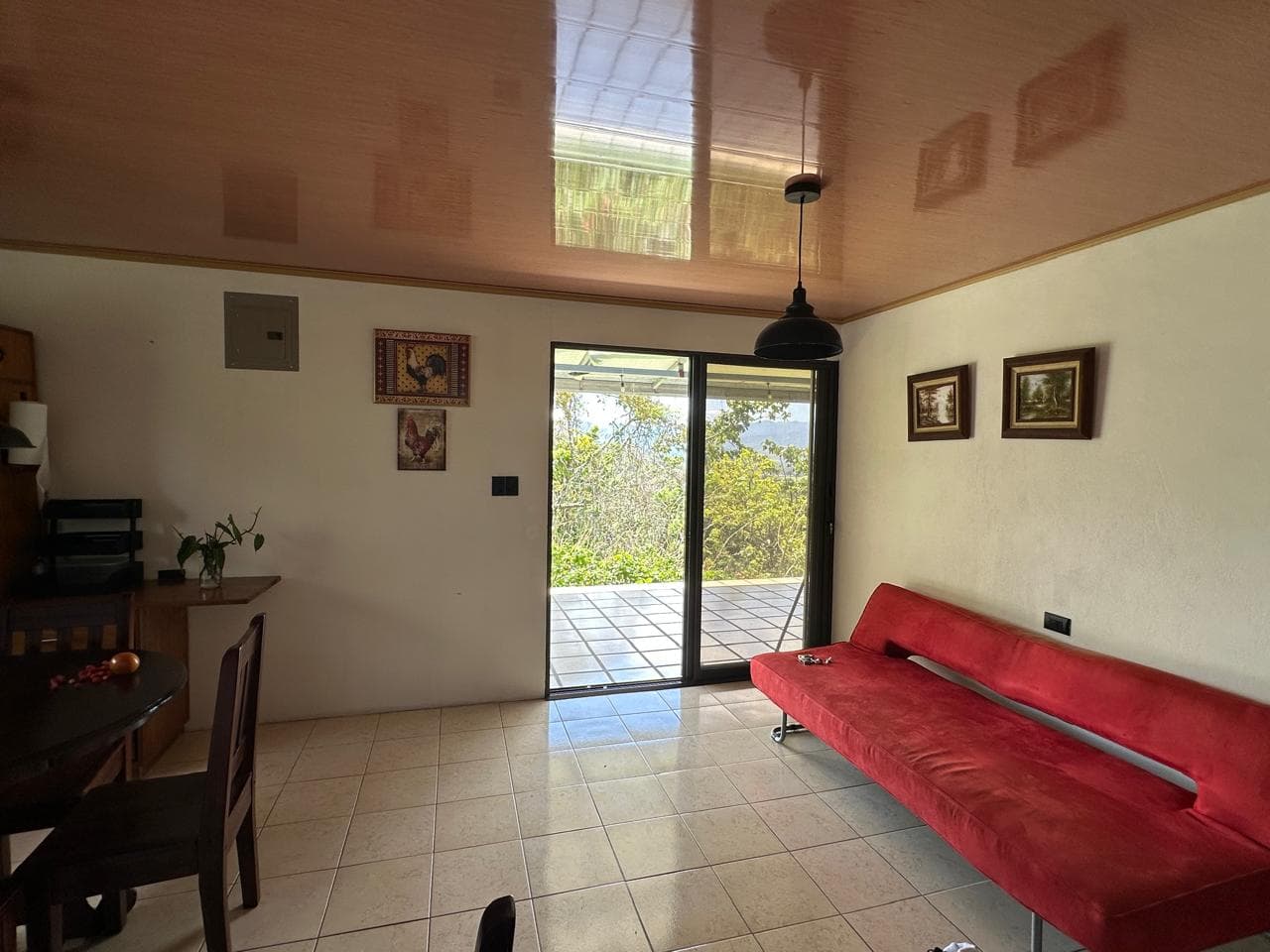 Lovely 3-Bedroom 2 Bathroom Home with Panoramic Lake & Mountain Views