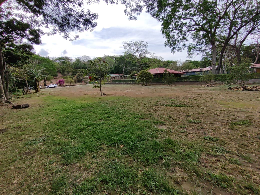 Opportunity!! Ready to build!! 2,070 m2 (0.51 acre) Lot in Tilarán