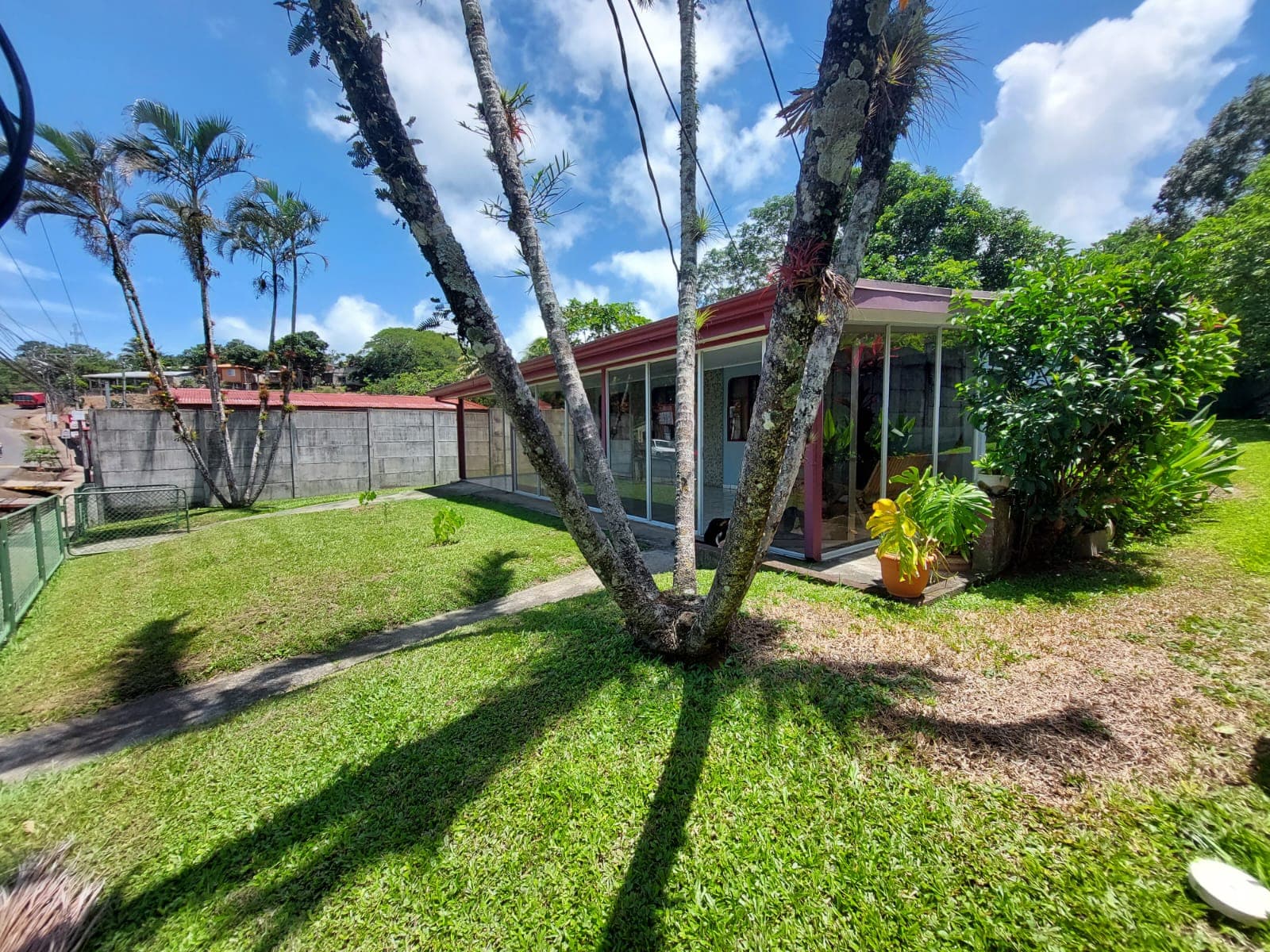 Lovely, 4 BD, 2 BA Home + Independent 2 BD, 1 BA Rental Unit Near Lake Arenal
