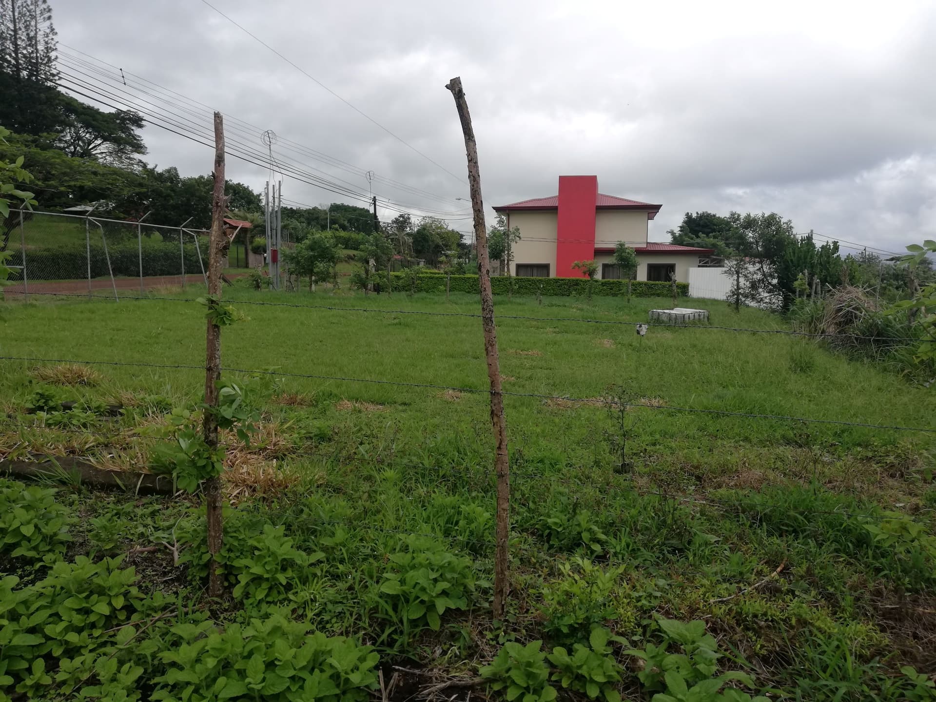 READY TO BUILD! 2,670m2 Parcel near Downtown Tronadora