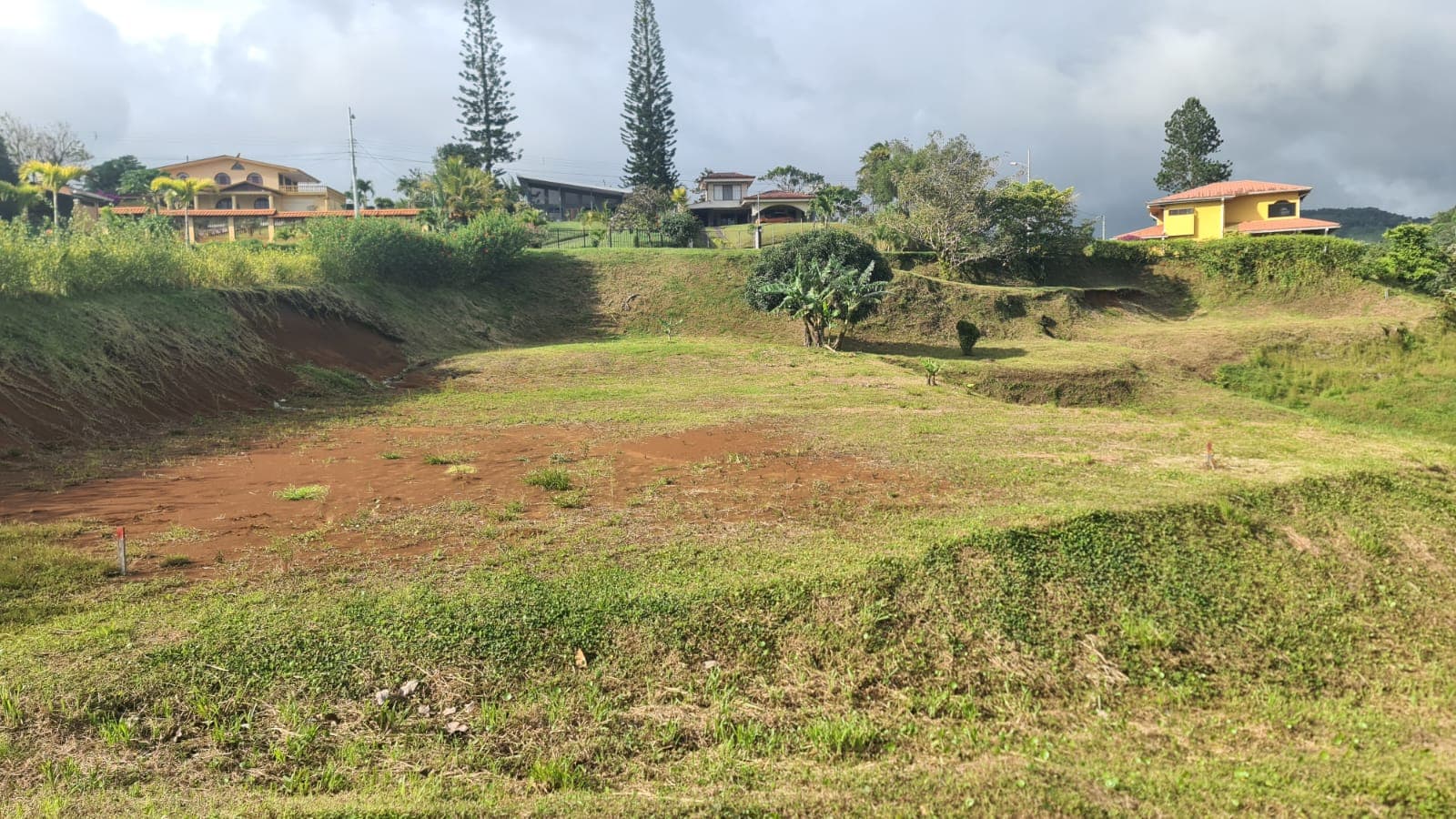 Beautiful Flat Lot of 1200 m2 Ready to Build in Nuevo Arenal