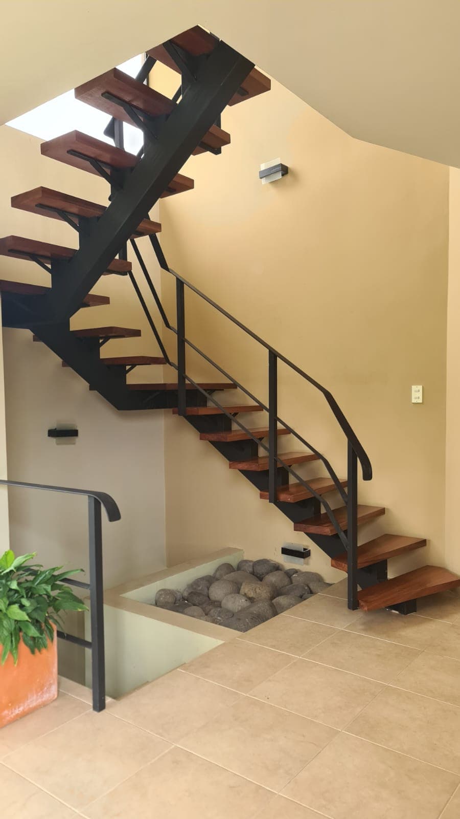 Furnished 3 Story, 2BR, 2BA + Den Lake View House w/ Utilities in Gated Community