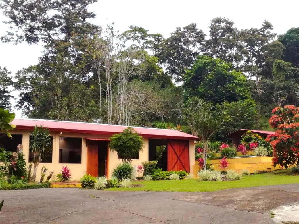 Gorgeous Property with Enormous Income Potential Near Lake Arenal!