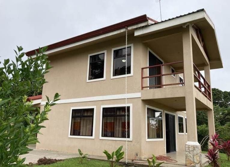 Spacious Two-Story House 3BD 2BA with Lake Arenal Views in Nuevo Arenal