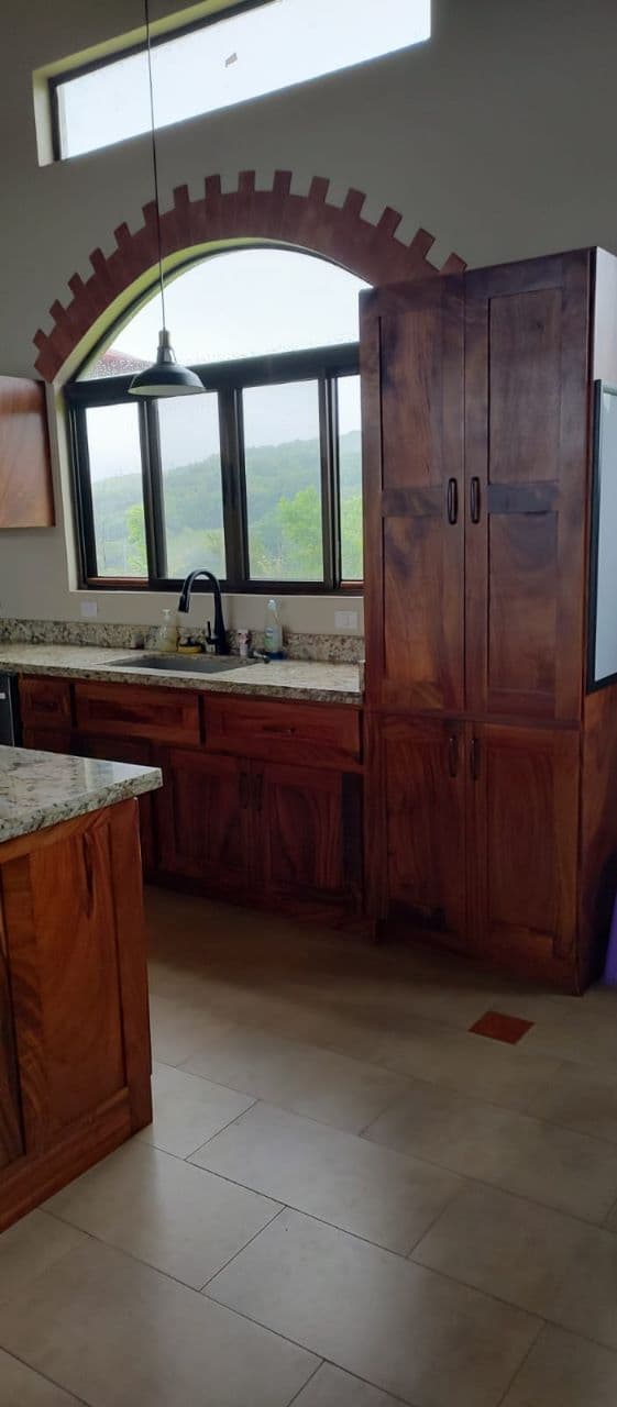Luxury 2 Bedroom / 2 Bathroom Home W/ Stunning Lake & Volcano Views