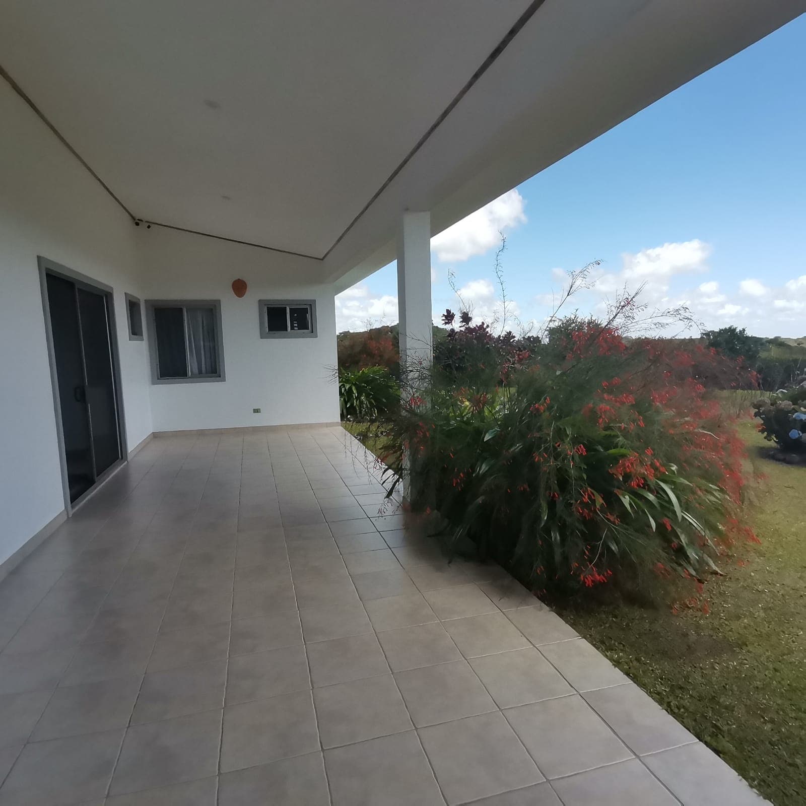 Beautiful, 3 bedroom, 3.5 bathroom, Mountain Top Home in Gated Community