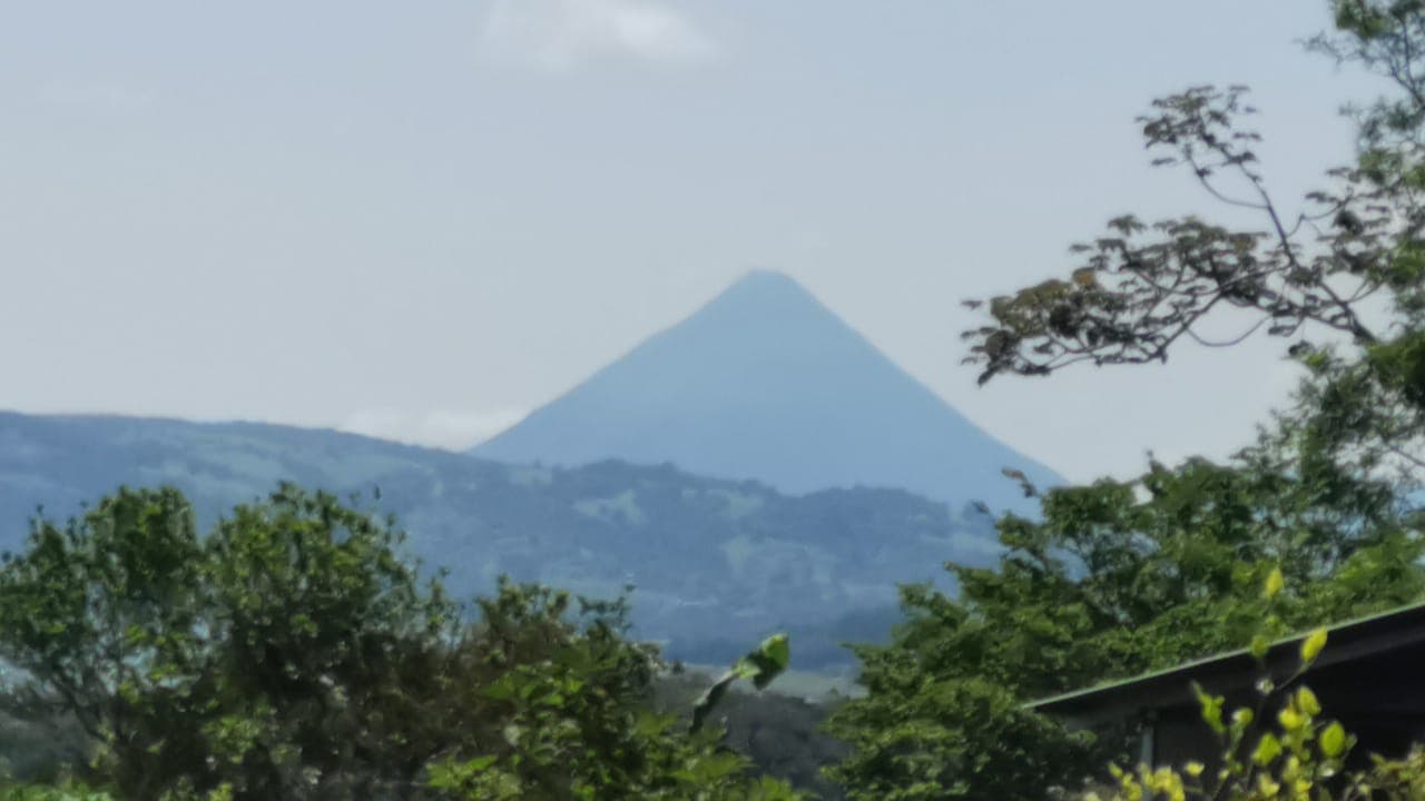 Magnificent, 1.2-acre, Lake View Lot Near Lake Arenal in Tronadora